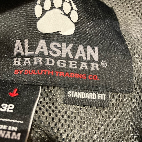Duluth trading Co. Alaskan Hardgear Men’s hiking short outdoor NWOT SIZE 32Gray! - Picture 8 of 16